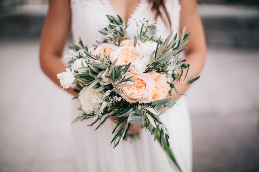 bridal wedding flowers bouquet