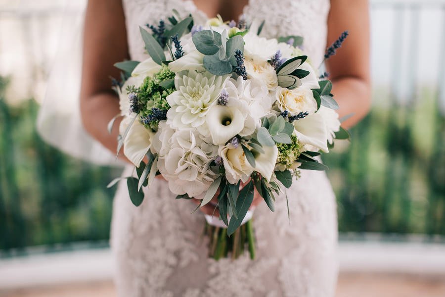 wedding bouquet flowers